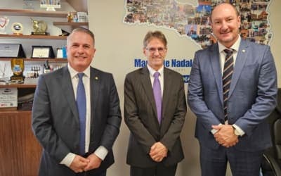 Saretta assume Bancada do Oeste e cobra soluções para energia, estradas e internet